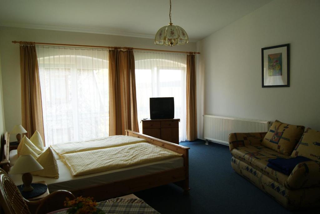 Pension Waldeck Goehren  Zimmer foto